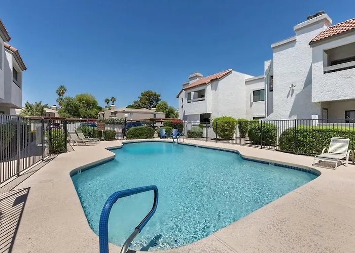 Apartment Modern King With Pool Only Minutes To Old Town 208 *