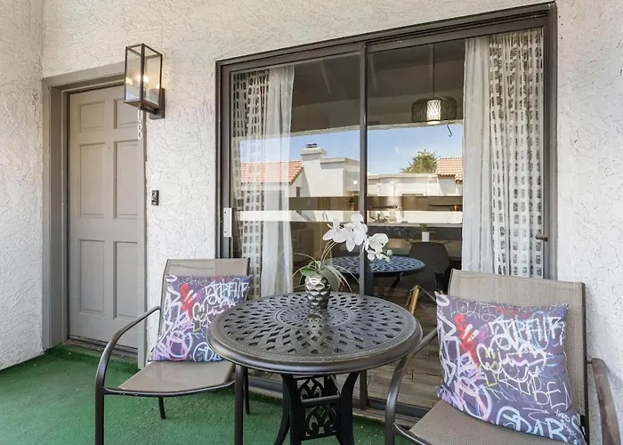 Apartment Modern King With Pool Only Minutes To Old Town 208 *